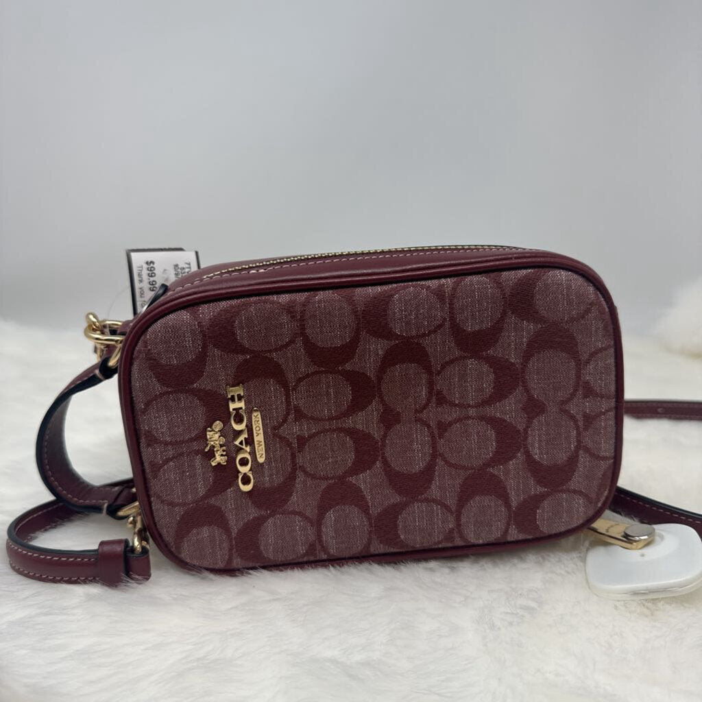 NWT Eva Phone Crossbody