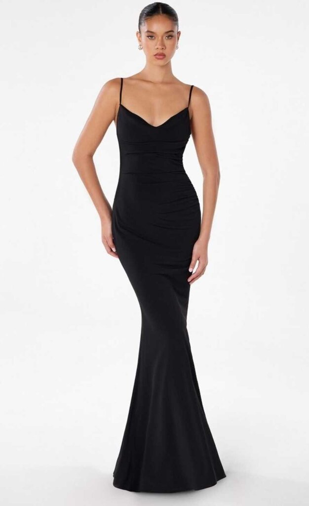 Fitted low back gown