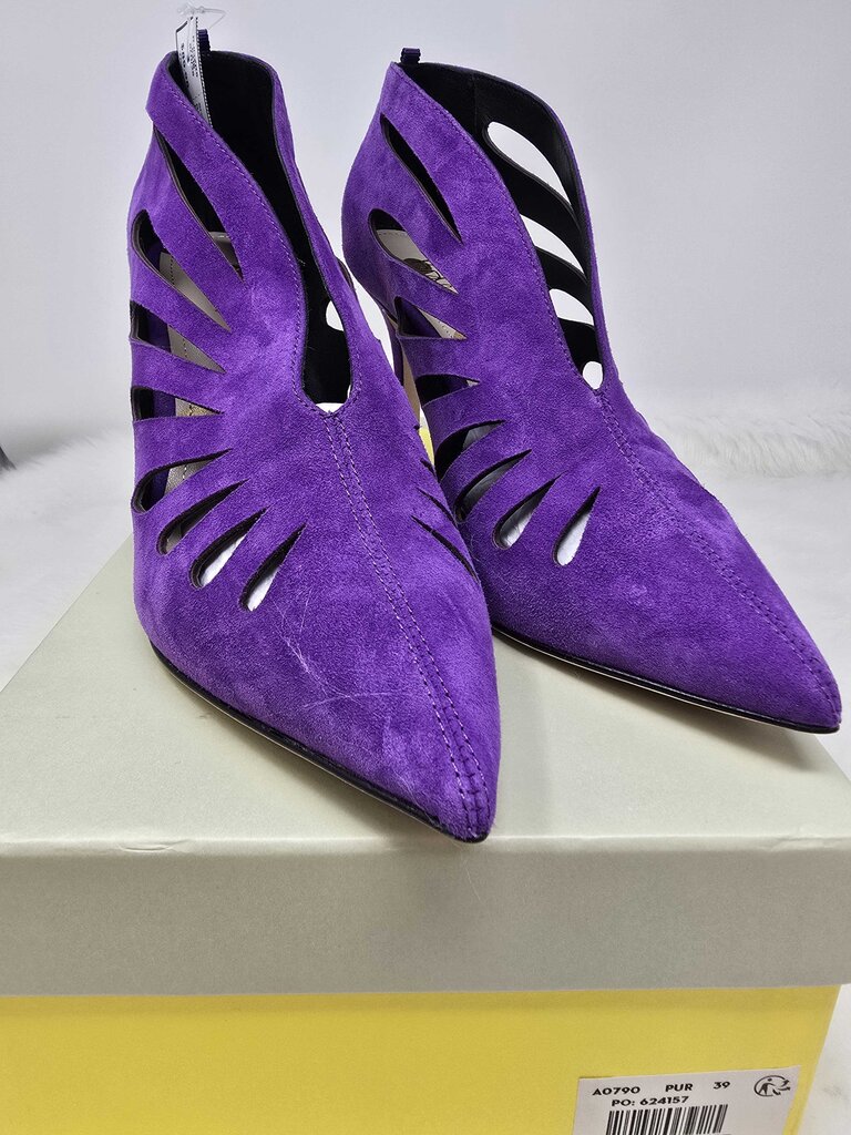 NWOT Hampton Cutout Heels