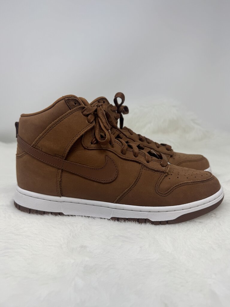 Dunk High Sneakers