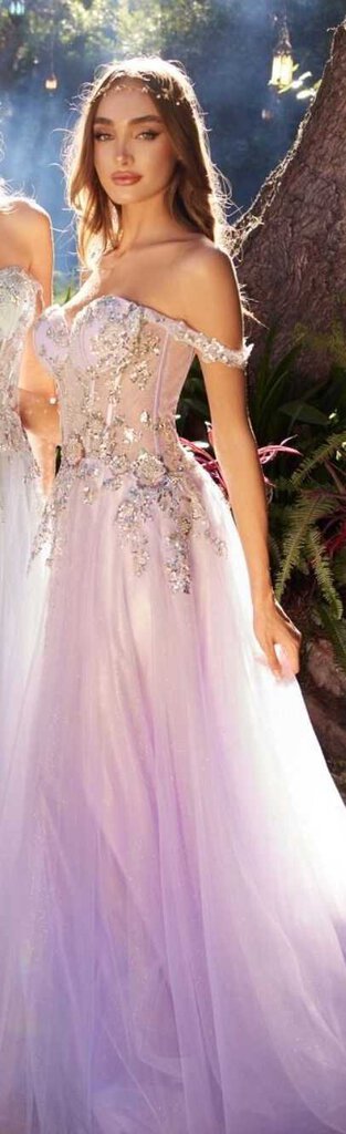 EMBELLISHED A-LINE TULLE BALL GOWN