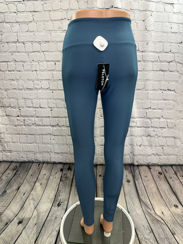 NWT Show Up Pocket Leggings