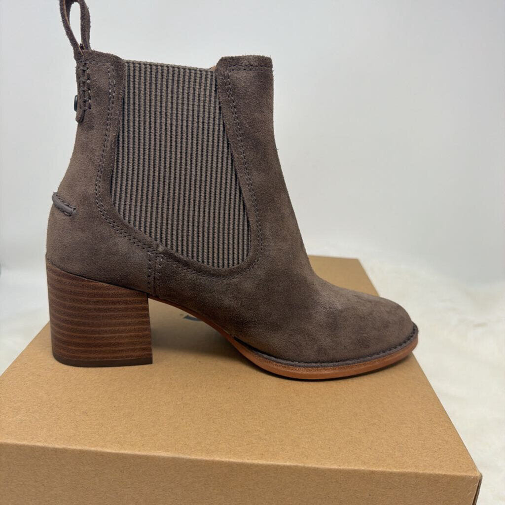 UGG Faye Boot