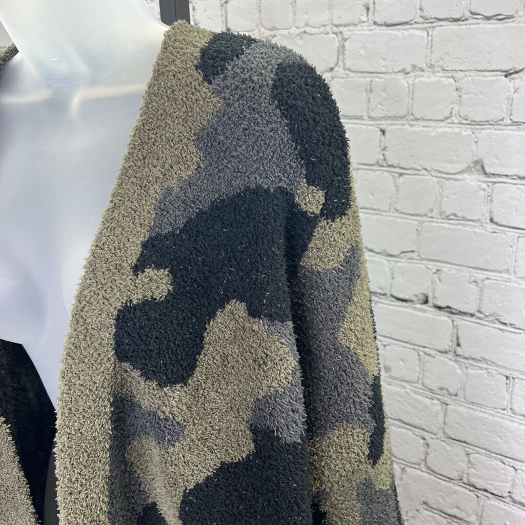 NWT Fuzzy Camo Cardigan