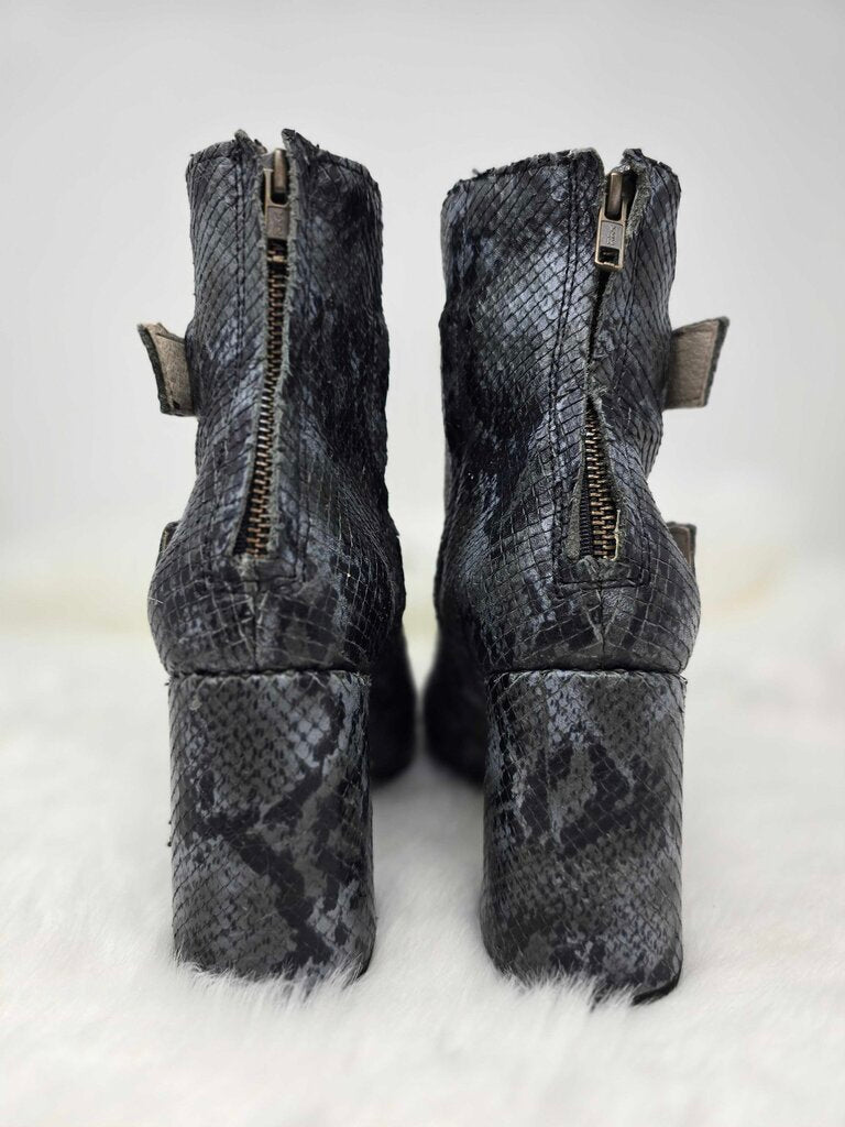 Heeled Two Buckle Boots Snake Skin Print