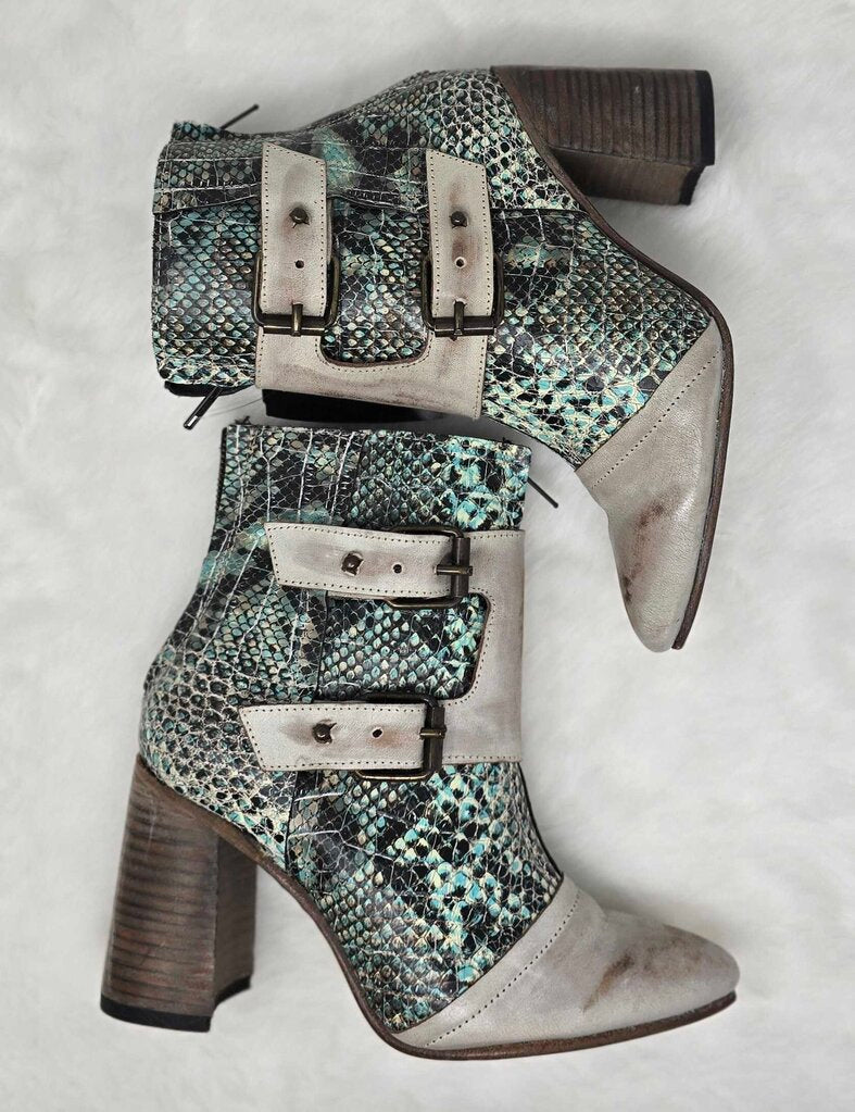 Heeled Two Buckle Boots Snake Skin Print