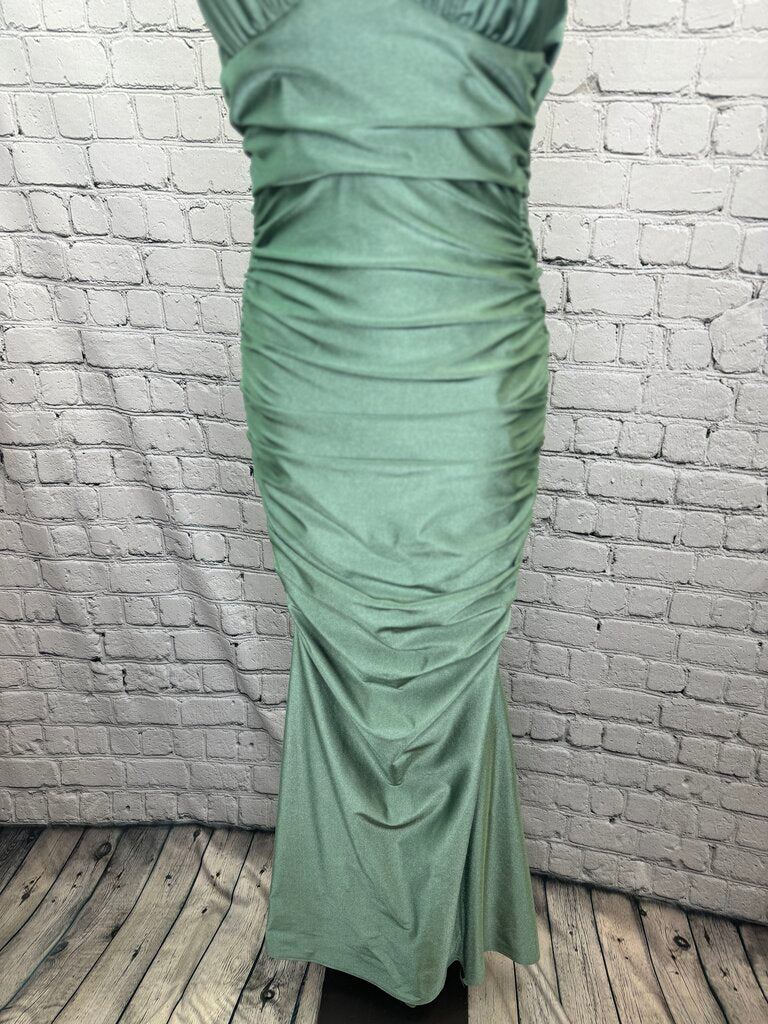 Windsor Fitted Prom Dress