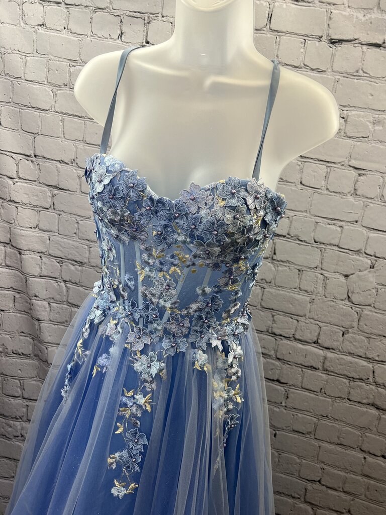 Edith's Light Blue Floral Applique PROM Dress Size M?