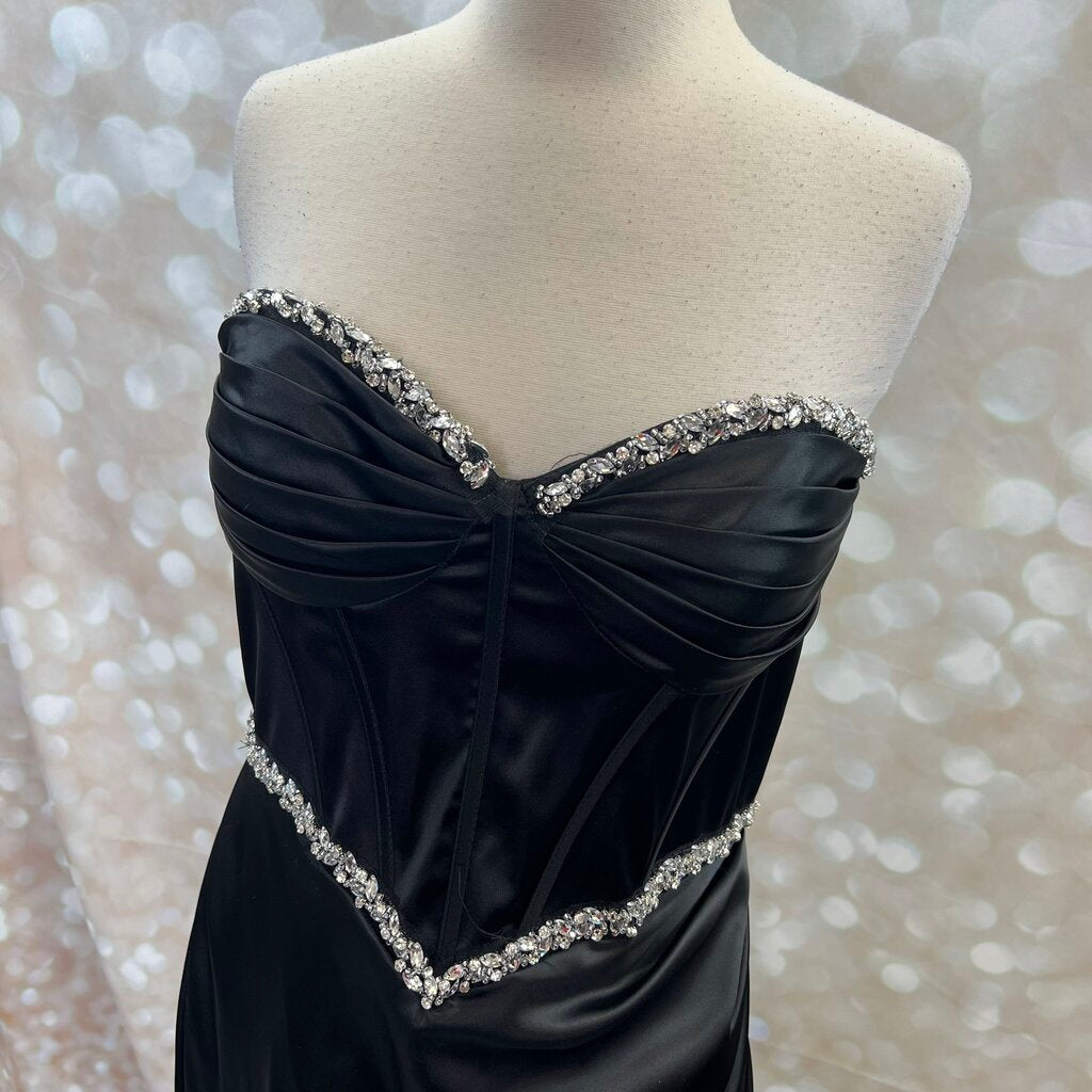 Adora Design NWT W/ Flaws Black Jeweled Prom Dress Women's Size 16