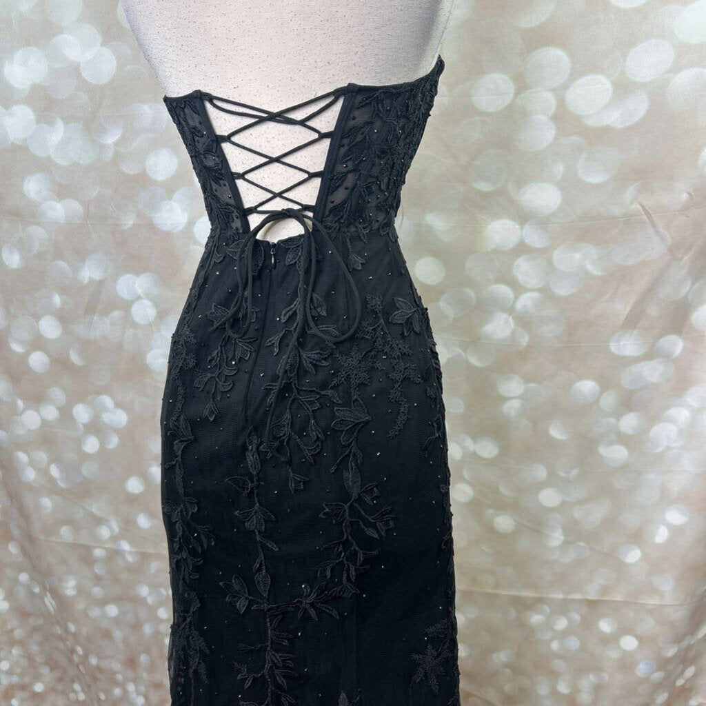 NWT A-Line Sweetheart Neckline Dress