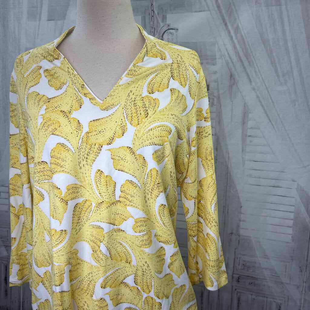 NWT Floral Tunic V-Neck Blouse