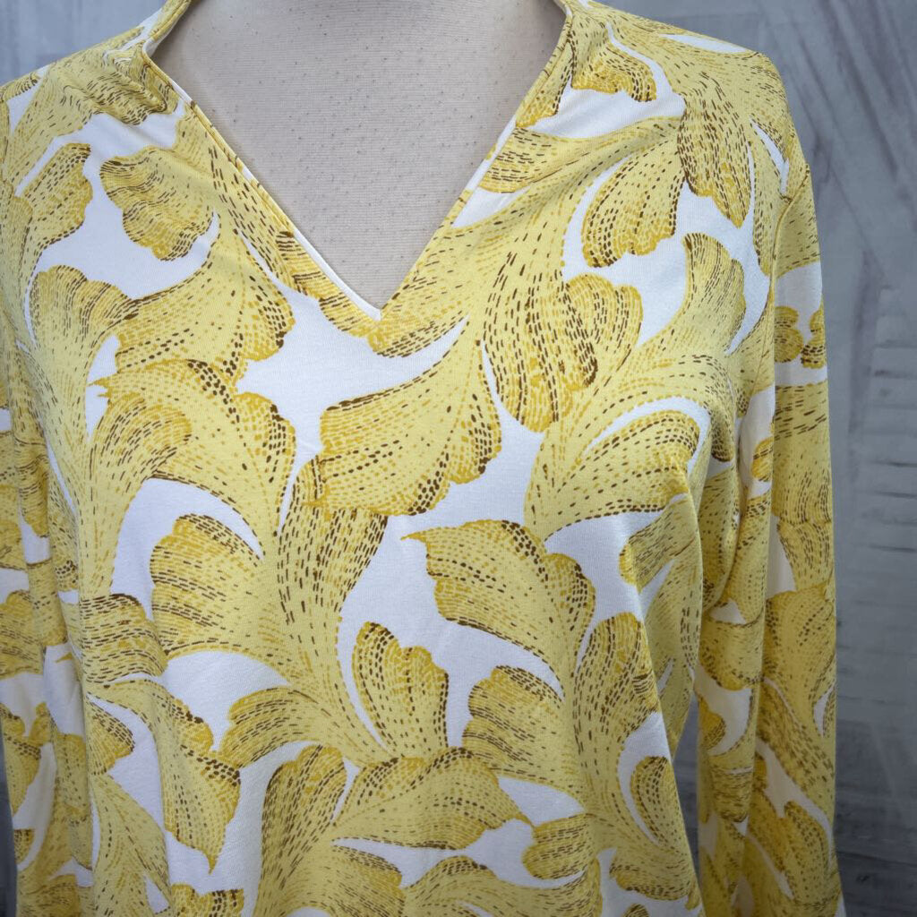 NWT Floral Tunic V-Neck Blouse