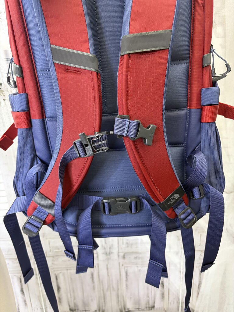 Recon Everyday Laptop Backpack