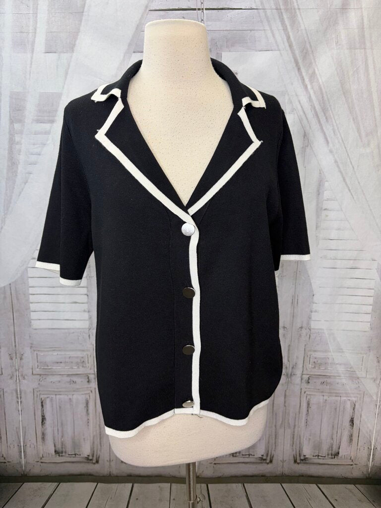 NWT Ribbed Button Collared Shirt