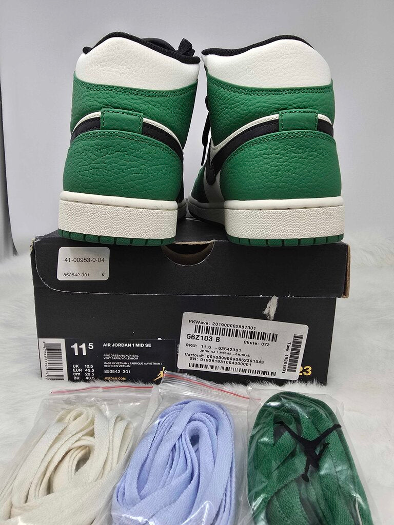Air Jordan 1 Mid SE Sneakers MENS NIB