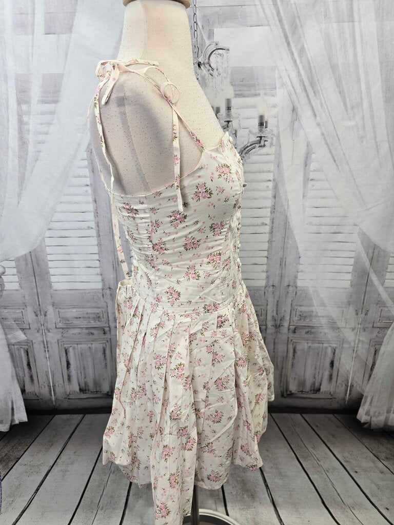 NWT Floral Tie