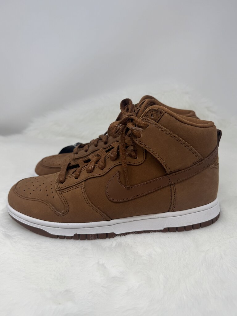 Dunk High Sneakers