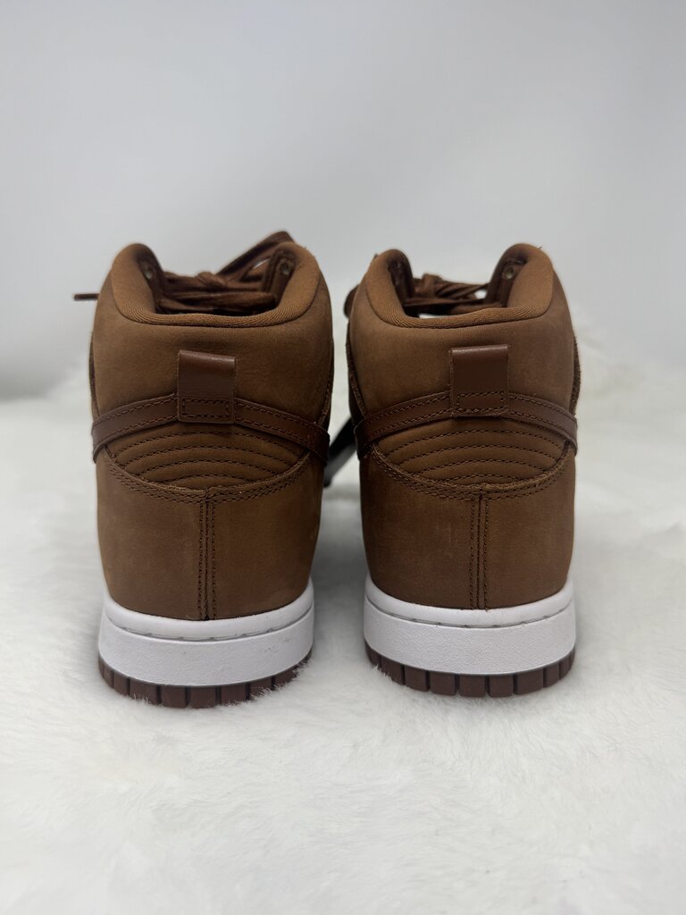 Dunk High Sneakers