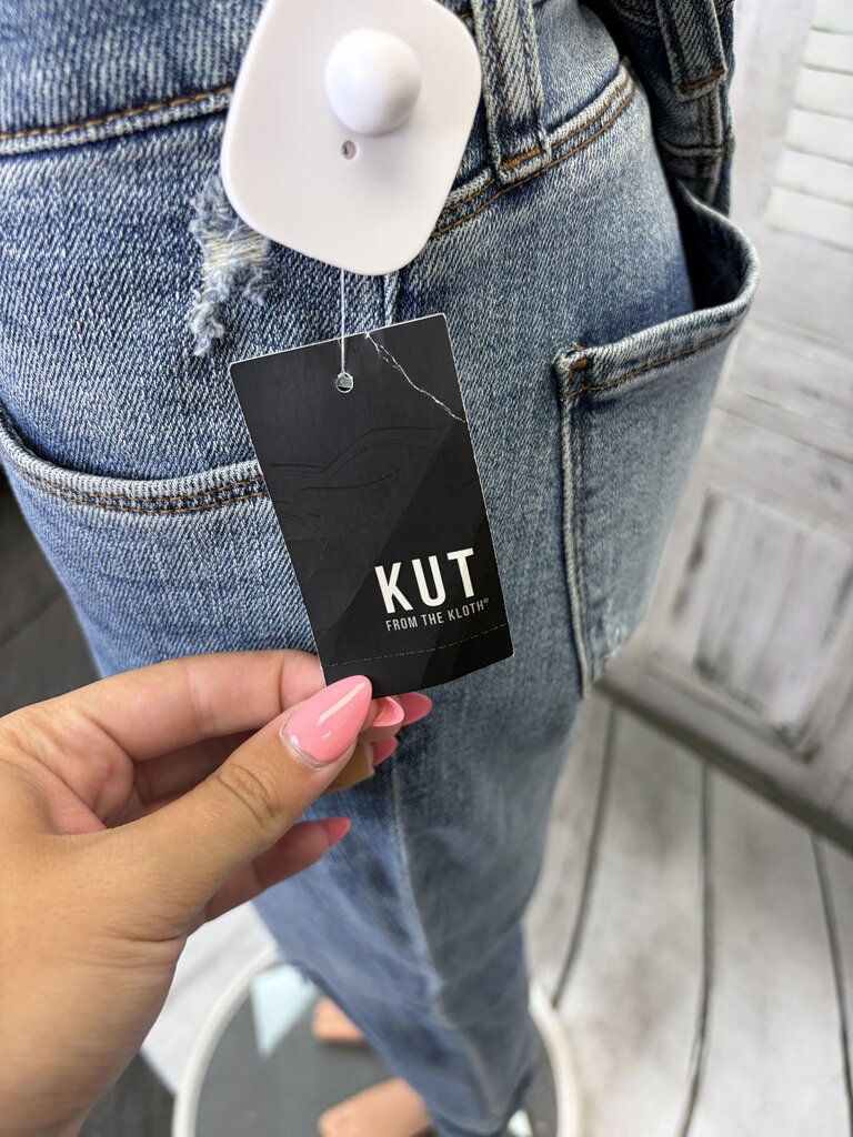 NWT Reese Ankle Straight Leg Jeans