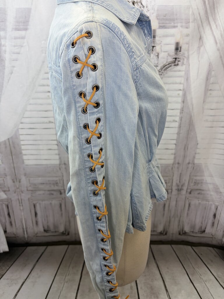 NWT Jean Button Lace Up Sleeve