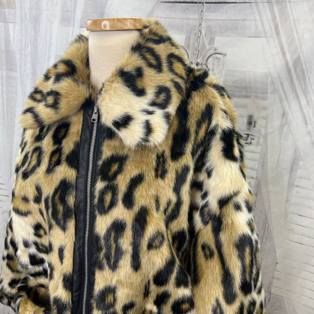 Express NWT Zip Up Leopard Faux Fur Jacket Oversized Women's Size XS/S