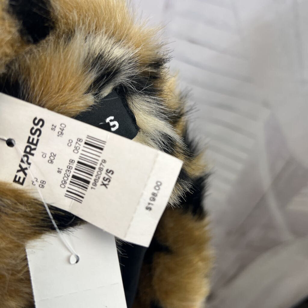Express NWT Zip Up Leopard Faux Fur Jacket Oversized Women's Size XS/S